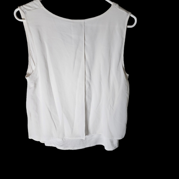 Lily white sleevless White blouse XL - Picture 2 of 4